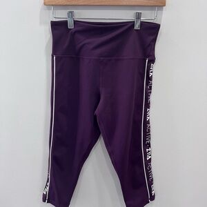 ⭐️3/30⭐️ ZYIA Active Plum Logo Crop Leggings